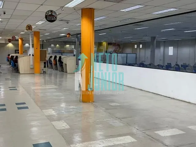Prédio com 1650m², para alugar, no bairro Barra Funda em São Paulo