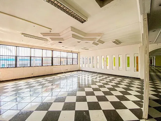 Prédio com 1100m², para alugar, no bairro Interlagos em São Paulo