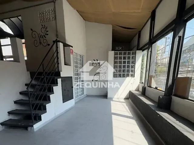 Prédio com 250m² 9 quartos e 6 banheiros, à venda, no bairro Vila Campesina em Osasco