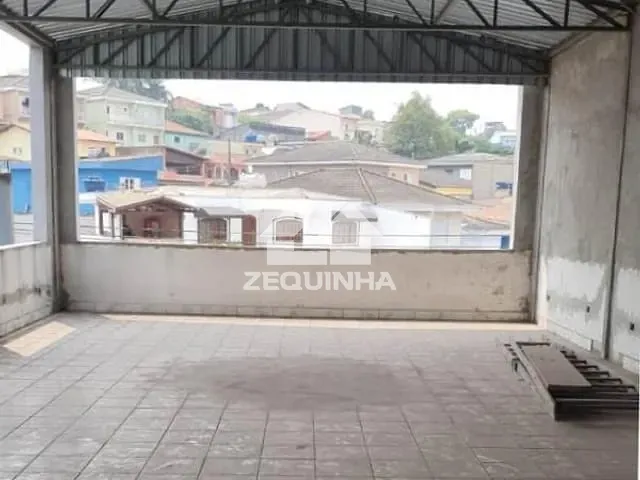 Prédio com 125m², para alugar, no bairro Jardim de Abril em Osasco