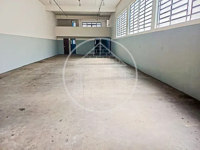 Prédio com 400m², à venda ou para alugar, no bairro Socorro em São Paulo