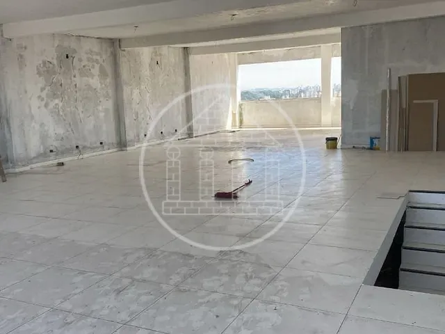 Prédio com 300m², para alugar, no bairro Jardim da Pedreira em São Paulo