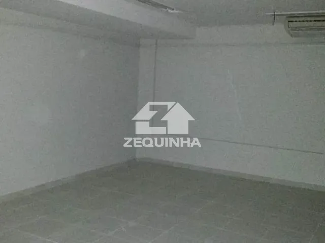 Prédio com 210m², para alugar, no bairro Centro em Osasco