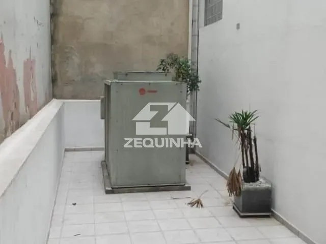 Prédio com 210m², para alugar, no bairro Centro em Osasco