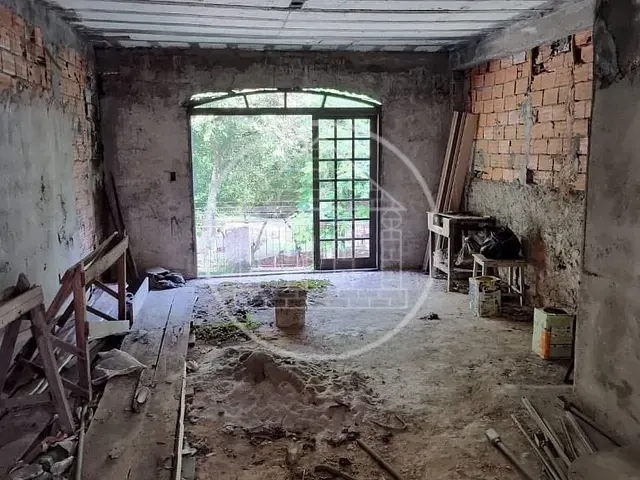 Prédio com 331m², à venda, no bairro Vila Ipojuca em São Paulo