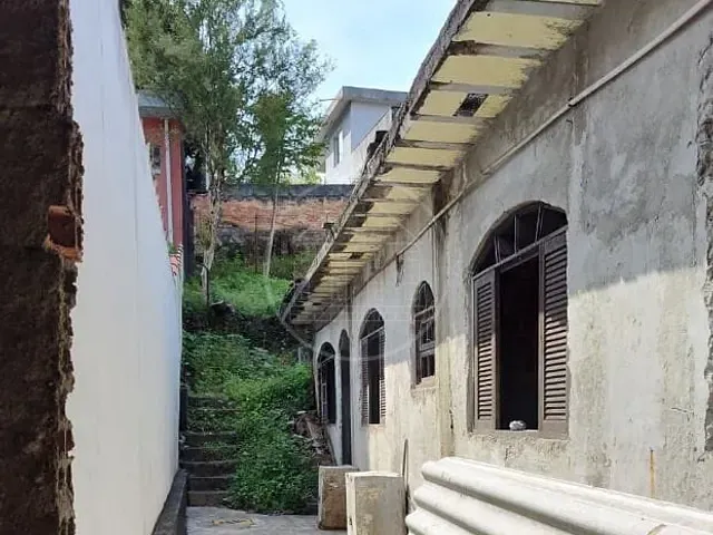 Prédio com 331m², à venda, no bairro Vila Ipojuca em São Paulo