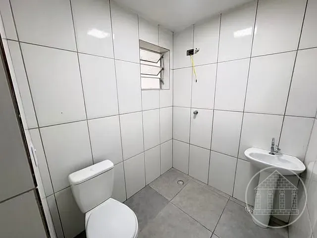 Galpão / Barracão com 250m², para alugar, no bairro Jardim São Judas Tadeu em São Paulo
