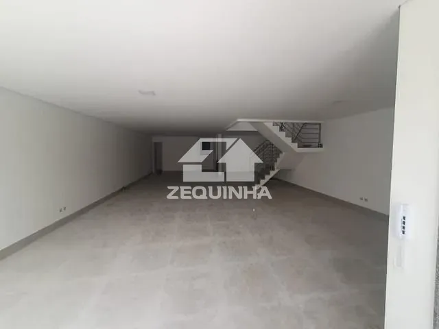 Prédio com 250m², para alugar, no bairro Vila Campesina em Osasco