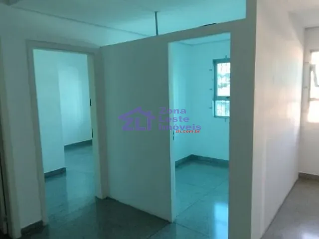 Prédio com 500m², para alugar, no bairro Vila Regente Feijó em São Paulo