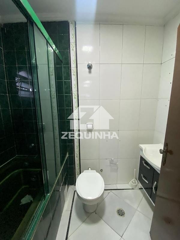 Prédio Inteiro à venda com 8 quartos, 176m² - Foto 9
