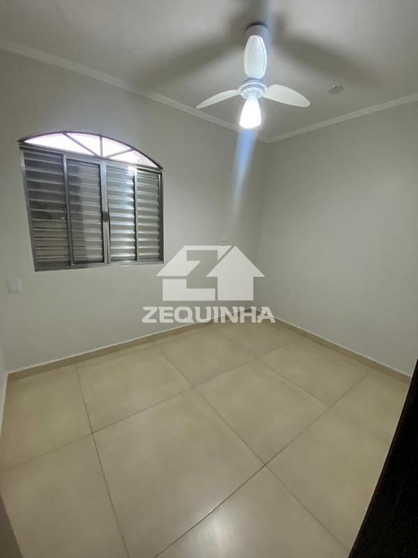 Prédio Inteiro à venda com 8 quartos, 176m² - Foto 12