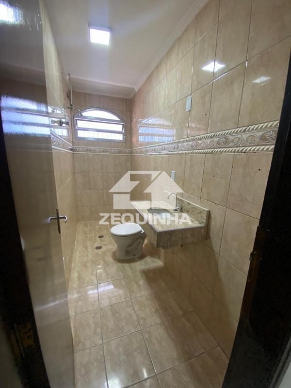 Prédio Inteiro à venda com 8 quartos, 176m² - Foto 14