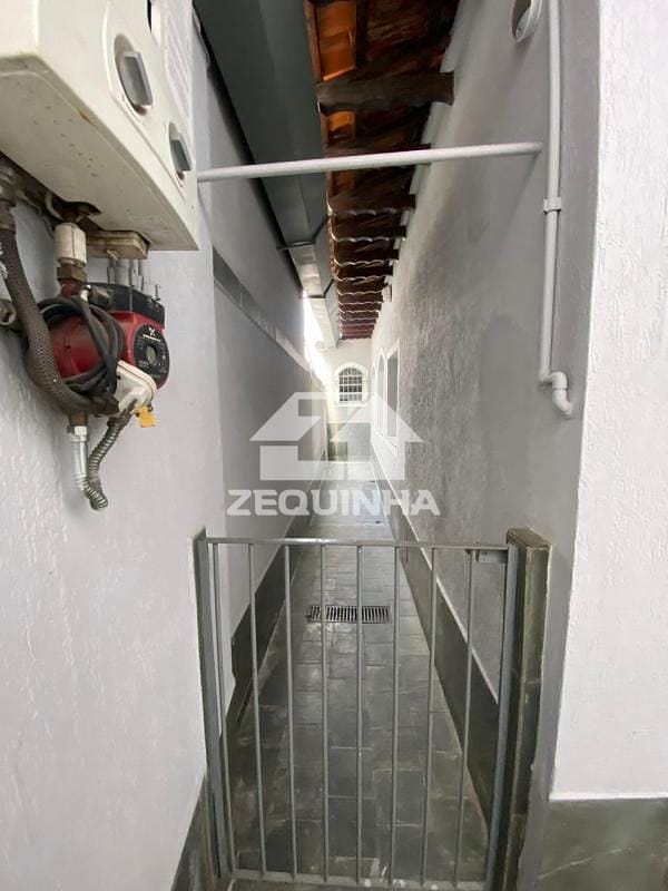 Prédio Inteiro à venda com 8 quartos, 176m² - Foto 19
