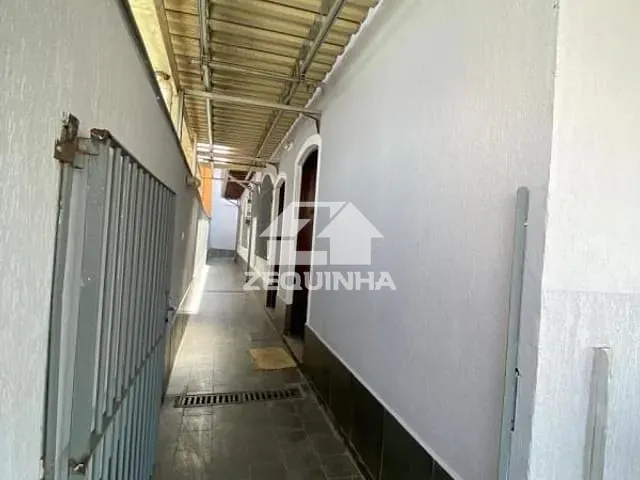 Prédio com 229m² 8 quartos e 4 banheiros, à venda, no bairro Vila Campesina em Osasco