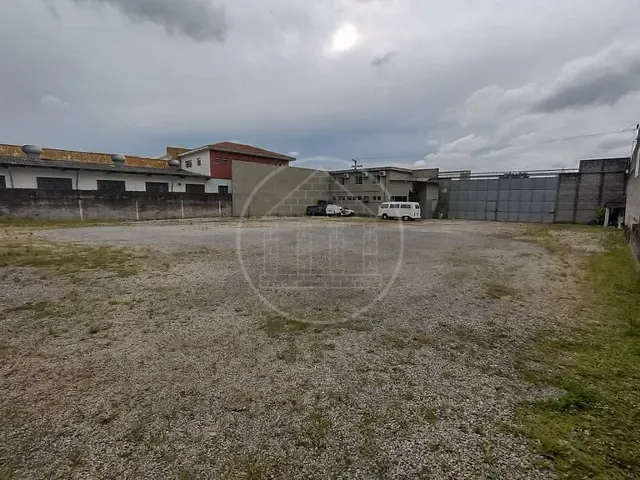 Prédio com 1800m², para alugar, no bairro Veleiros em São Paulo