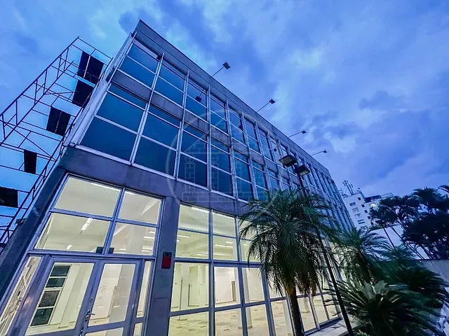 Prédio com 1200m², à venda ou para alugar, no bairro Santo Amaro em São Paulo