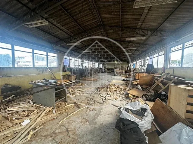 Prédio com 400m², à venda ou para alugar, no bairro Jardim Santa Rita em São Paulo
