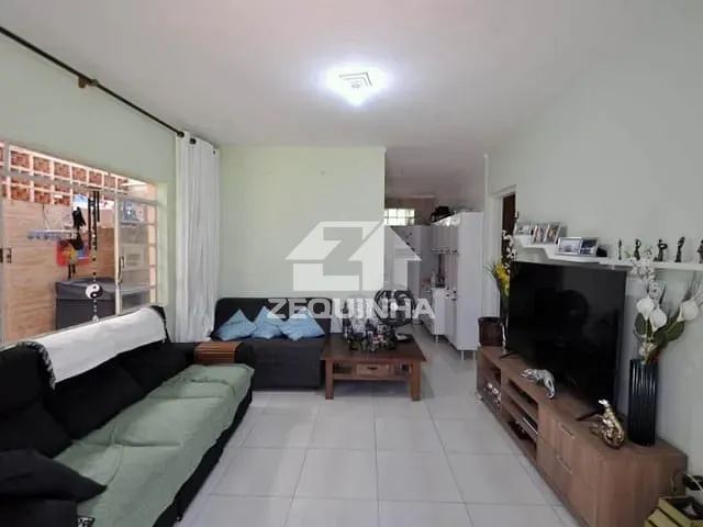 Prédio com 505m² 7 quartos e 4 banheiros, à venda, no bairro Jardim das Flores em Osasco