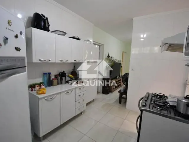 Prédio com 505m² 7 quartos e 4 banheiros, à venda, no bairro Jardim das Flores em Osasco