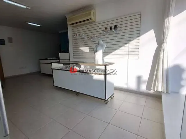 Prédio para alugar, no bairro Jardim em Santo André