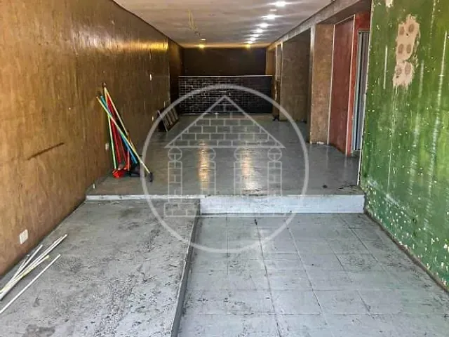 Prédio com 375m², à venda, no bairro Jardim Eliana em São Paulo