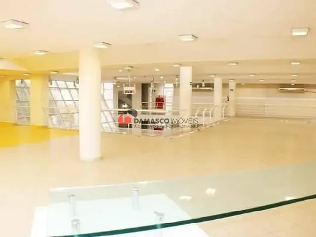Prédio com 1664m², para alugar, no bairro Barcelona em São Caetano do Sul