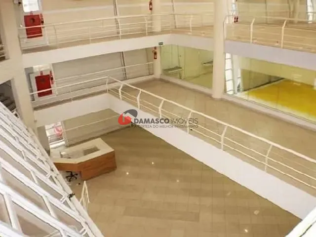 Prédio com 1664m², para alugar, no bairro Barcelona em São Caetano do Sul