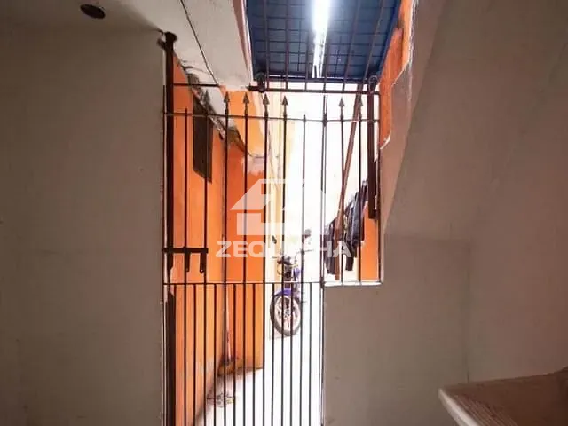 Prédio com 220m² 6 quartos e 5 banheiros, à venda, no bairro Novo Osasco em Osasco