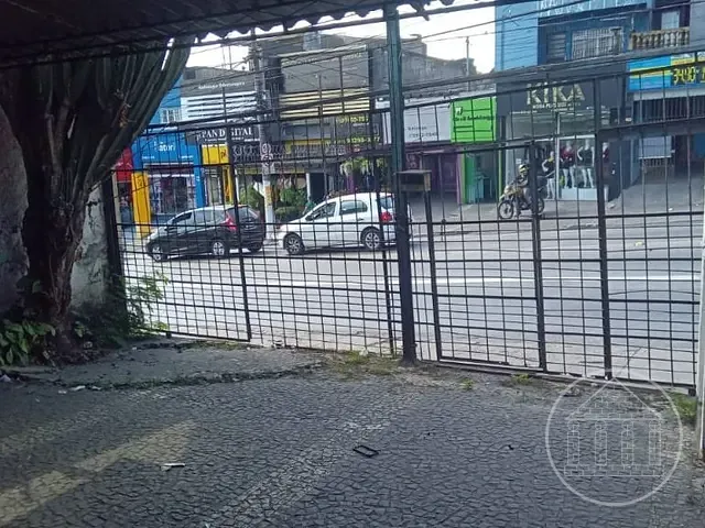 Prédio com 140m², à venda, no bairro Parque Brasil em São Paulo