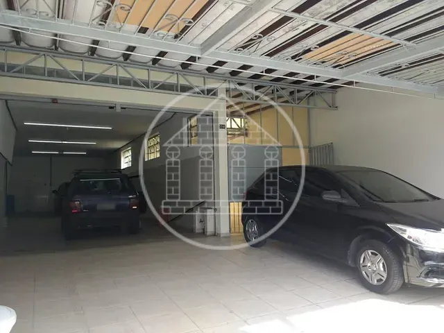 Prédio com 160m², à venda, no bairro Parque Colonial em São Paulo