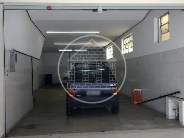 Prédio com 160m², à venda, no bairro Parque Colonial em São Paulo