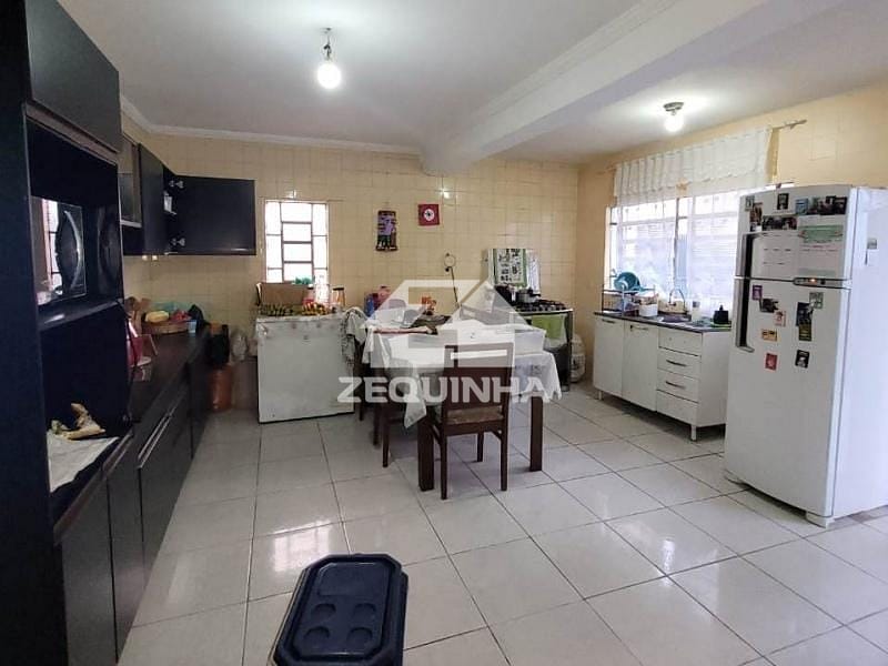 Prédio Inteiro à venda com 5 quartos, 142m² - Foto 11