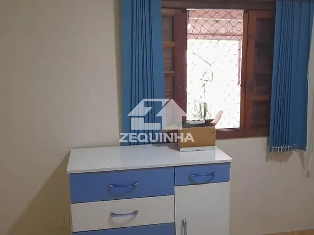 Prédio com 161m² 5 quartos e 2 banheiros, à venda, no bairro Munhoz Junior em Osasco