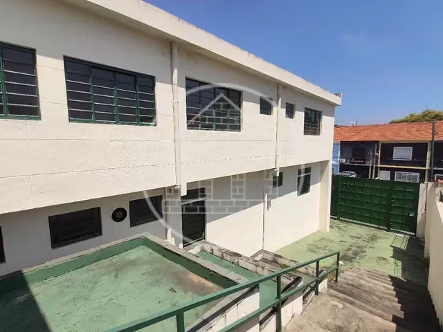 Prédio com 316m², para alugar, no bairro Cidade Dutra em São Paulo