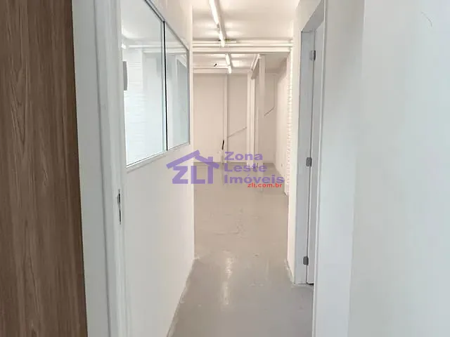 Prédio com 450m², para alugar, no bairro Jardim Avelino em São Paulo