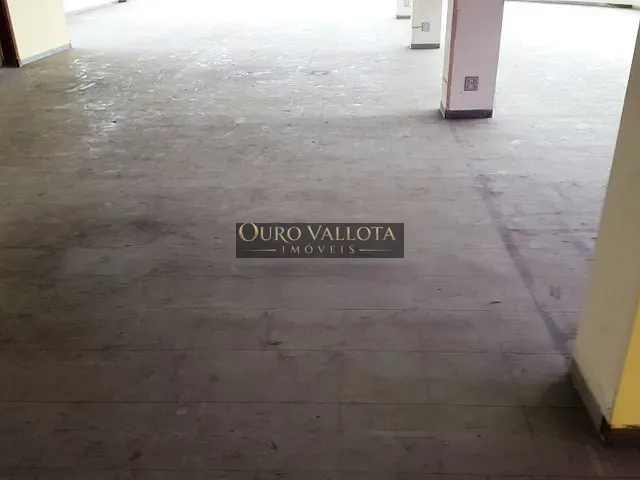 Prédio com 400m², para alugar, no bairro Brás em São Paulo