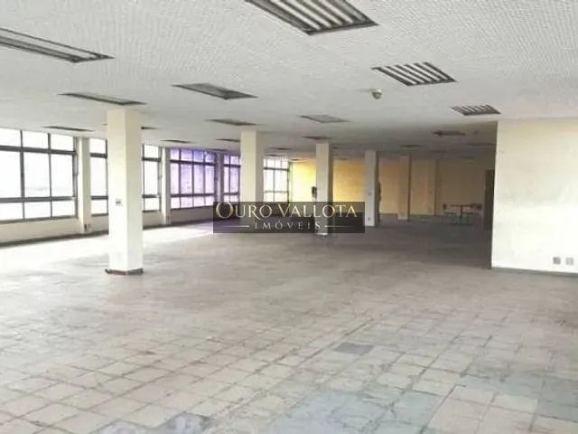 Prédio com 400m², para alugar, no bairro Brás em São Paulo
