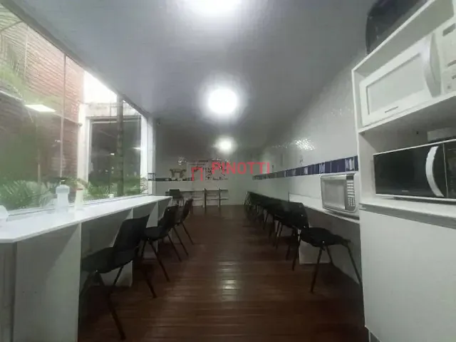 Prédio à venda, no bairro Jardim do Mar em São Bernardo do Campo