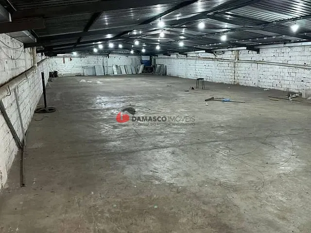 Prédio para alugar, no bairro Vila Dora em Santo André