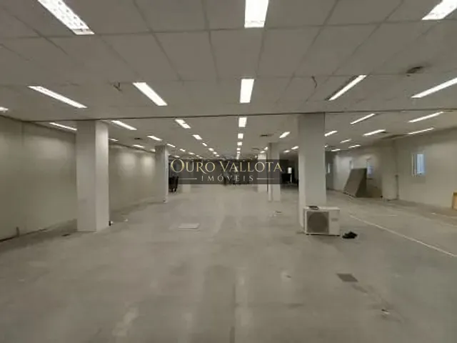 Prédio com 1515m², para alugar, no bairro Barra Funda em São Paulo