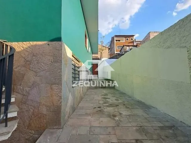 Prédio com 250m² 3 quartos e 4 banheiros, para alugar, no bairro Vila Campesina em Osasco