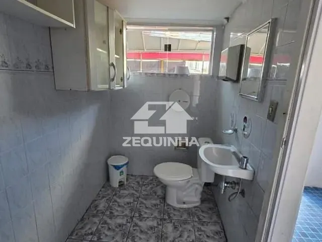 Prédio com 271m² 8 quartos e 6 banheiros, à venda, no bairro Vl Campesina em Osasco