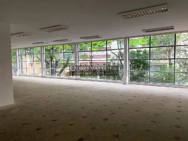 Prédio com 848m², para alugar, no bairro Santa Cecília em São Paulo