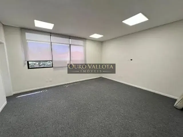 Prédio com 976m², para alugar, no bairro Indianópolis em São Paulo