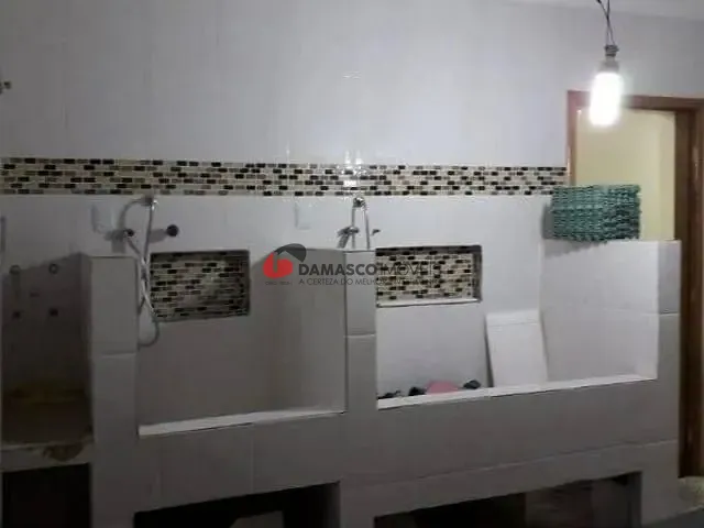 Prédio à venda, no bairro Vila Bertioga em São Paulo