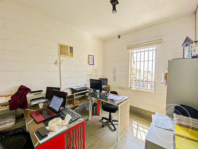 Prédio com 300m², à venda, no bairro Jardim Marabá(Zona Sul) em São Paulo