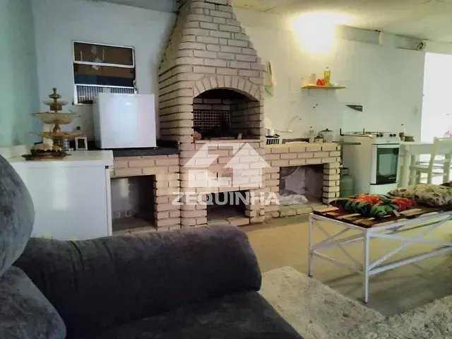 Prédio com 223m² 6 quartos e 6 banheiros, à venda, no bairro Novo Osasco em Osasco