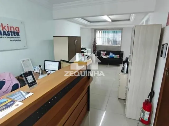 Prédio com 201m², à venda, no bairro Parque Continental em São Paulo