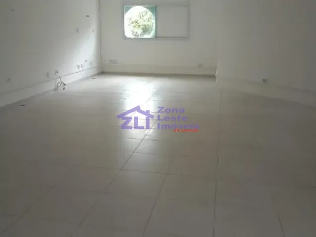 Prédio com 800m², para alugar, no bairro Cidade Patriarca em São Paulo