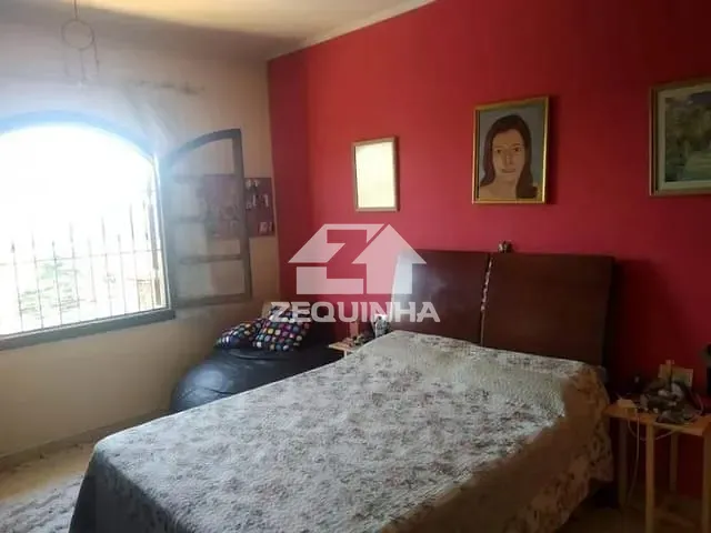 Prédio com 360m² 9 quartos e 6 banheiros, à venda, no bairro Cipava em Osasco